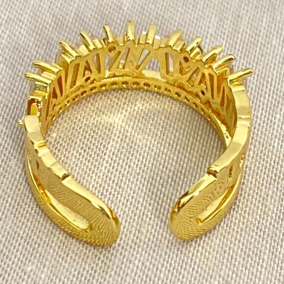 Gold Tone Ring With Angled Rhinestone Chips Open Ended Adjustable - Picture 6 of 8